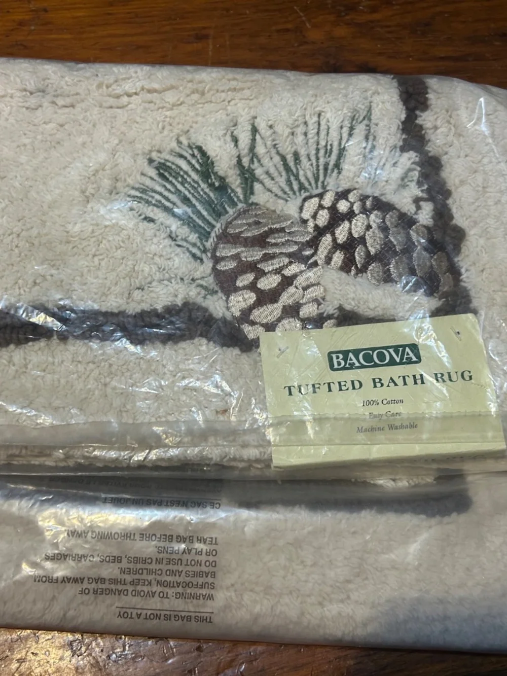 Bacova Tufted Bath Rug Pine Cone Branch 30” x 20” New